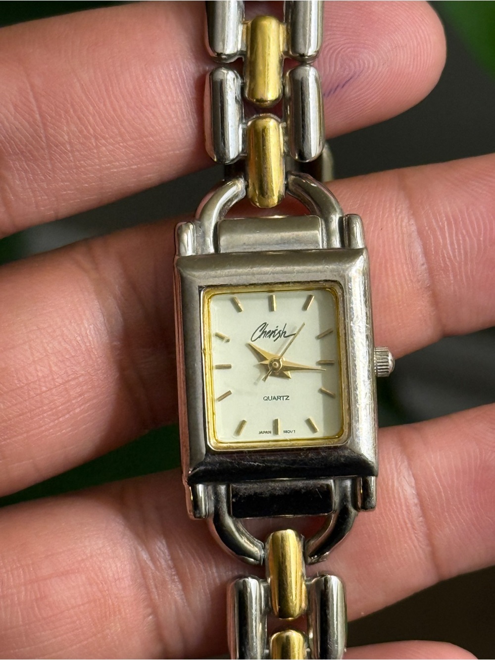 Cherish vintage Two-Tone Women's Quartz Bracelet Watch in Silver & Gold